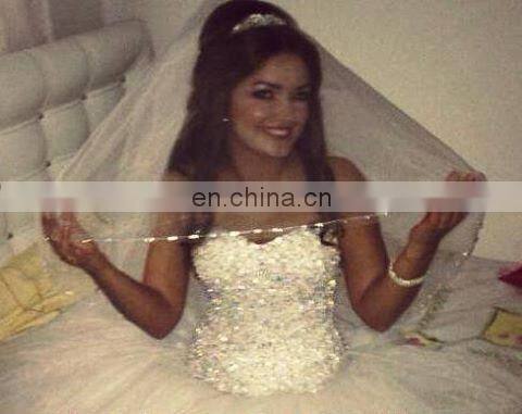 1A004cx Luxury Appliqued Heavy Beaded Ornament Floor-lenght With Long Tail Off Shoulder Sweetheart Wedding Dress 2016