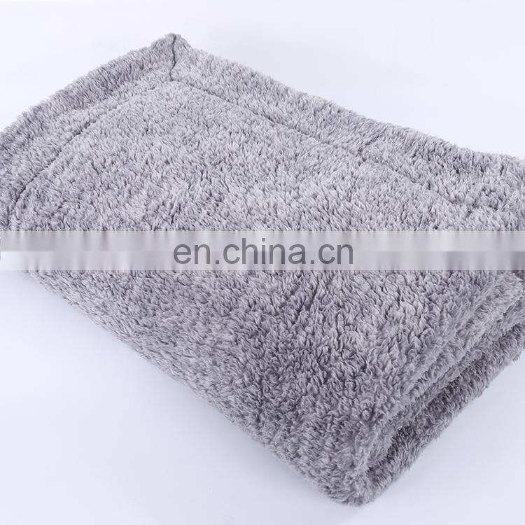 Home Textile Winter Season and Solid Pattern Type Fluffy Double Layer Heavy Sherpa Throw Blankets