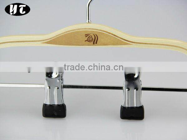 HA442 laminated pants hanger with clips