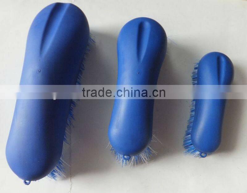 8-shaped horse Soft touch dandy brush/equestrian brushes