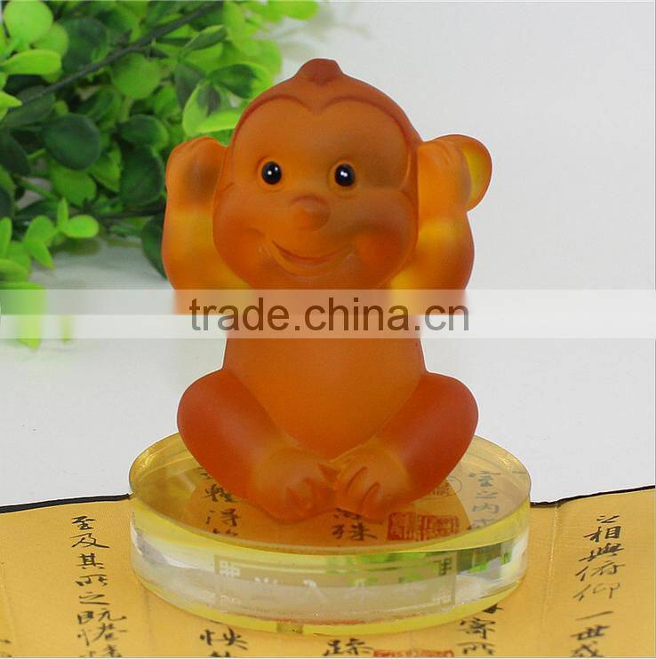 2016 new design empty crystal car perfume bottle