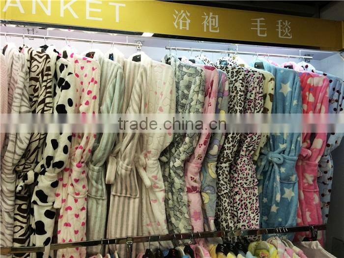 White hotel qulified cheap outdoor terry cotton bathrobes