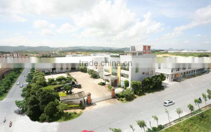 USEFUL KITCHEN TOOL, BUTTER KNIFE WITH WHITE HANDLE