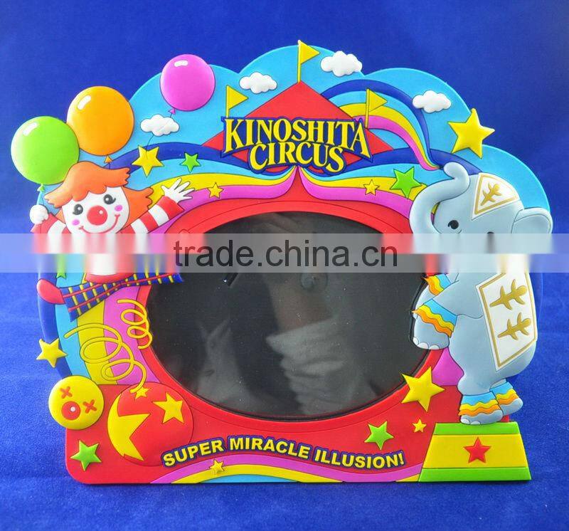 Hot sale 3d logo silicone rubber photo frames , standing family soft pvc photo frame