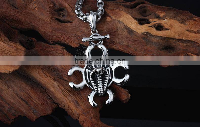 Unique design stainless steel snake shape charm pendant