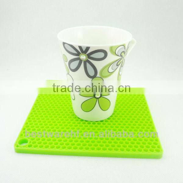 honeycomb shape soft FDA silicone cup mat hot pot pan mat