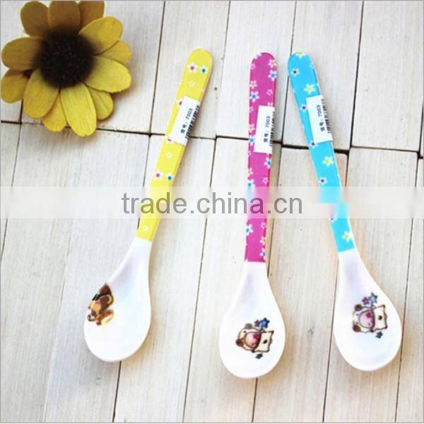 wholesale cartoon pp plastic spoons/custom wholesale cartoon plastic spoons manufacturer/OEM pp plastic spoons wholesale