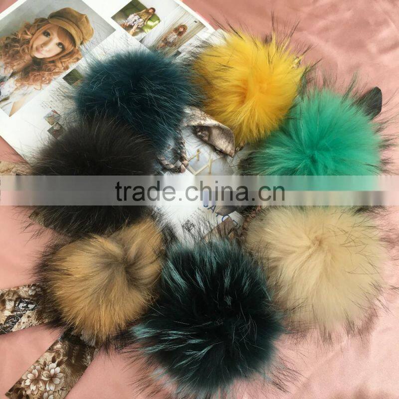 DIY 13cm Real Raccoon Fur Pompoms Fur balls for knitted beanies keychain and scarves shoes Real fur pom pom Wholesale