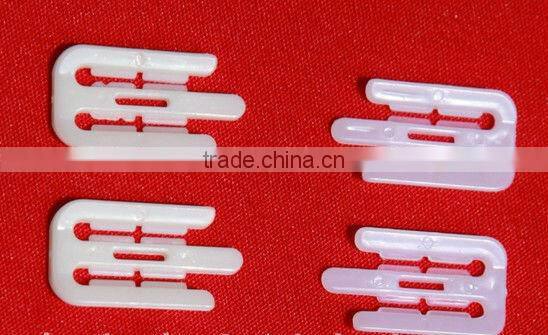 Pearl white shirt packing plastic clips