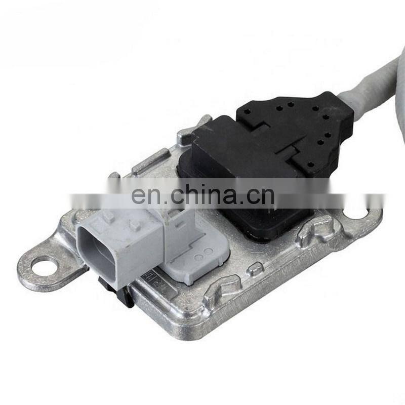 12V Square Four Needles Nitrogen Oxide Sensor 5WK9 7339A A 010 153 23 28/0002 5WK97339A A0101532328/0002