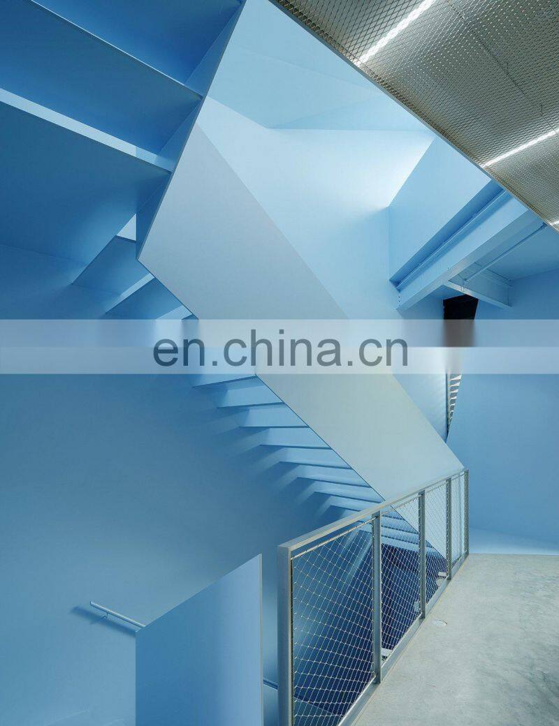 Solid Wood Original Wood Color Straight Stairs Interior Staircase Single Stringer