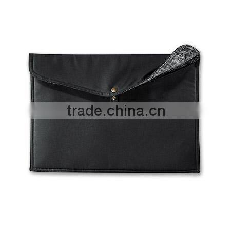 Secure snap opening water-resistant Shelter Cloth laptop bag with Interior brushed moleskin