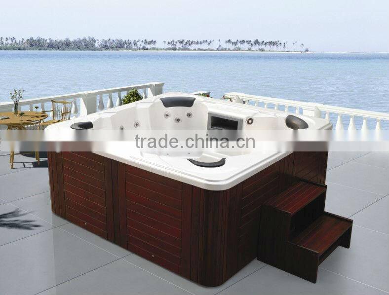 luxury hotel spa outdoor hottub