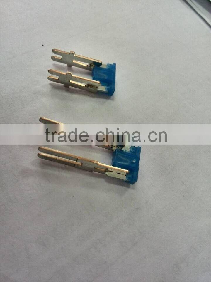 Auto pin terminal for BCM fuse box