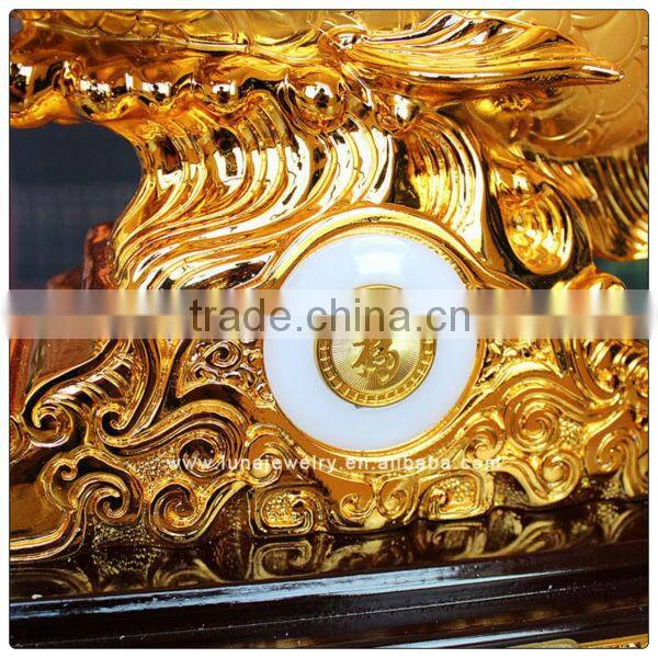 Gold Color Chinese Fengshui fish statue ,resin animal statue for home decoration
