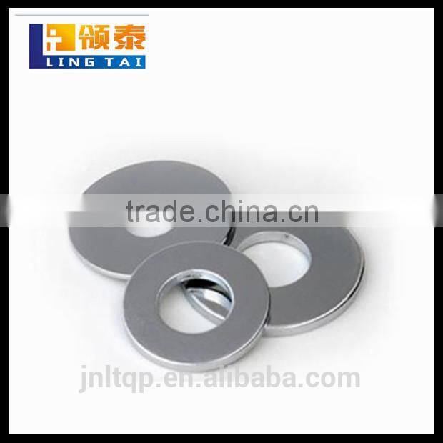 Type of thick flat washer