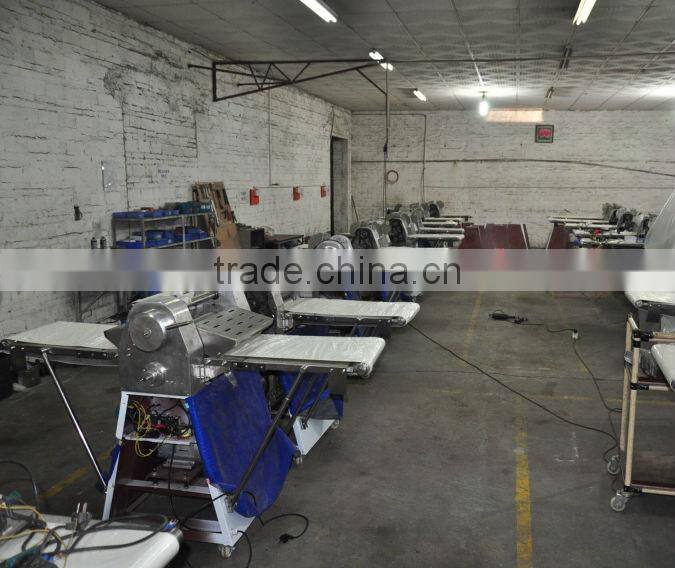 Semi-automatic dough roller for crisp CG-500