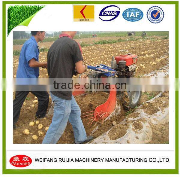 Single row attach to walking tractor used mini potato harvester