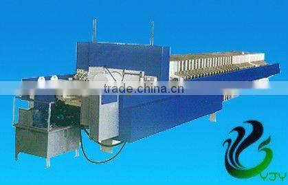 Hydraulic filter press for mine sludge