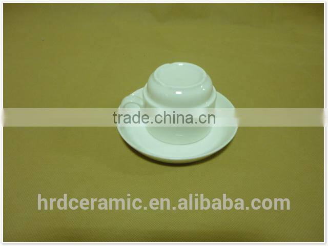 2014 fashion wholesale dinner ware Ceramic cups with saucer