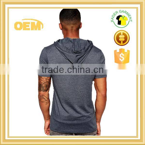 Short sleeve men's t shirt with hood, body fit t shirts from garment factory