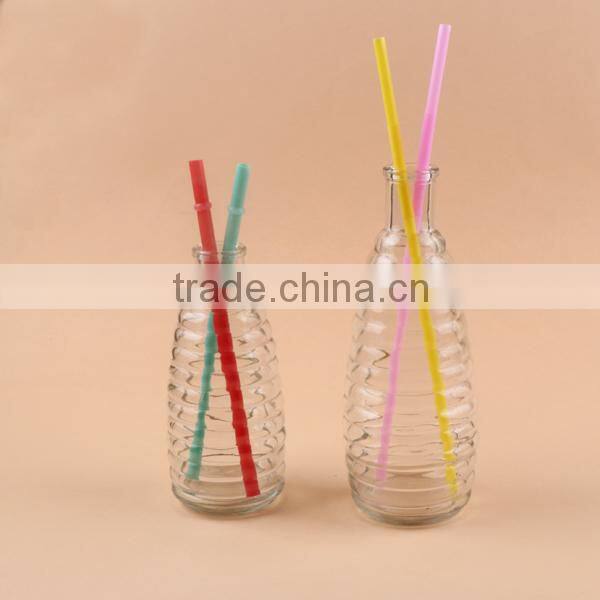 clear glass screw thread flower vase