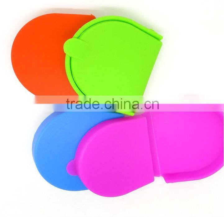 2015 Wholesale Silicone key case/kids money pouch/coin case