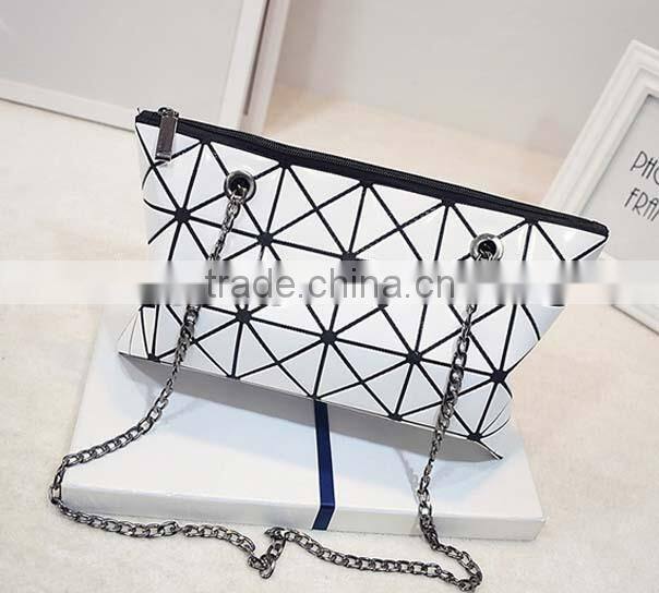Wholesale two usage rhombus pattern girls pu shoulder chain bag