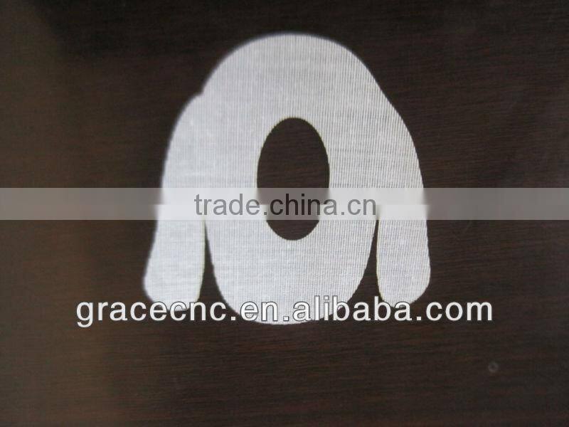 Auto feeding fabric laser cutting machine