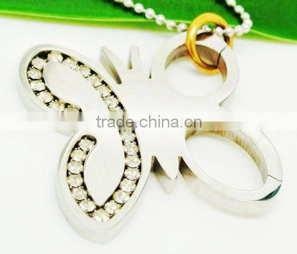 Latest cutout custom wholesale butterfly pendants for jewelry making