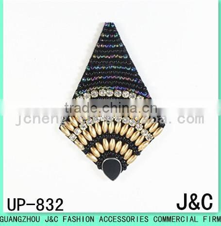 2017 newest Acrylic beaded sandals uppers