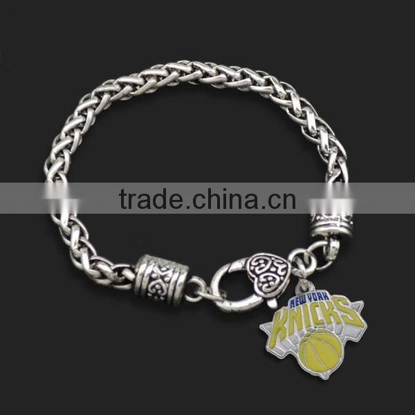 2016 twist chain bracelet custom MOM heart charm bracelet fashion style clasp bracelet for Mother's Day