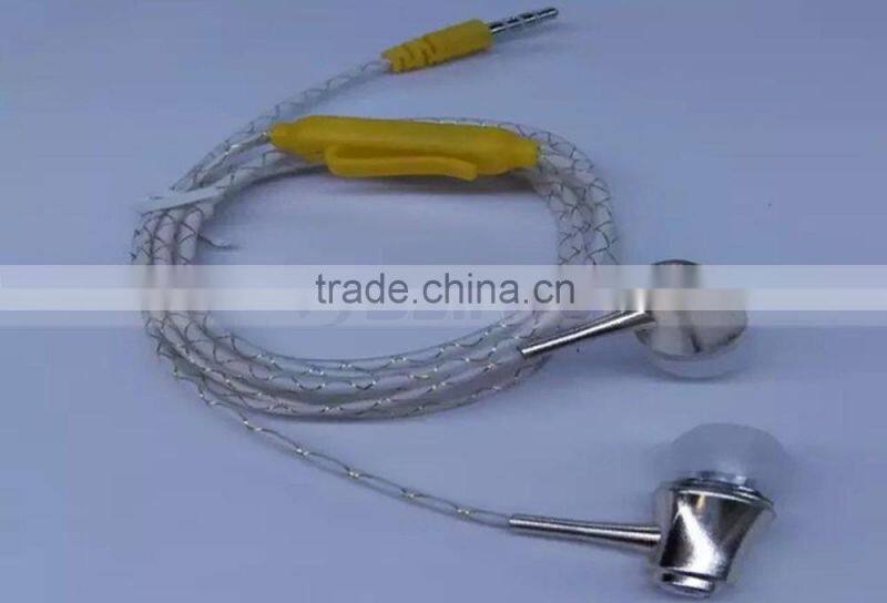 Metal Head Cheap Colorful Earphones Headset LED Flash Night Light Noctilucent Earphone With Clip Mic For Smart Phone