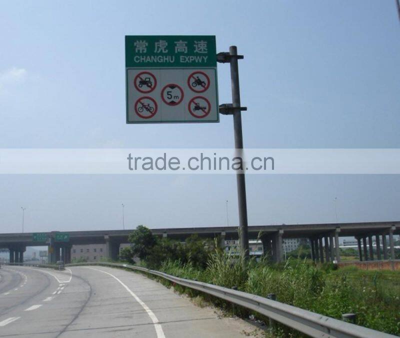 Widely Used Galvanized Steel Traffic Sign and Pole with Brackets