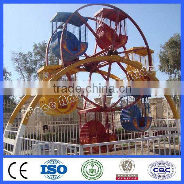 Theme park ride mini ferris wheel