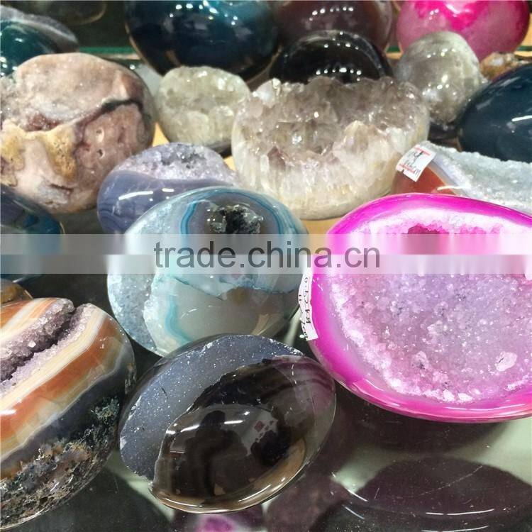 Natural Agate Geode Egg Smile Crystal Egg Ornaments