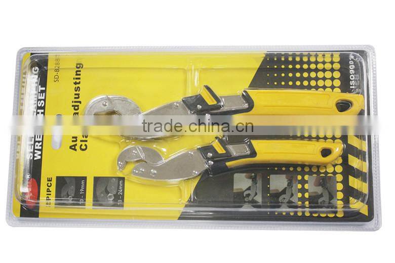 Auto-adjusting Claws
