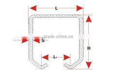 Sliding door track for sliding gate