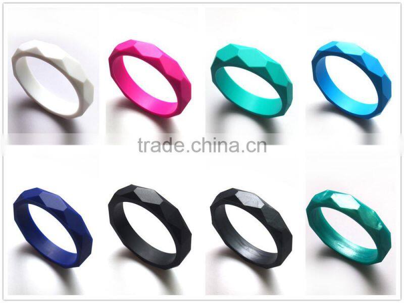 Fashion young lady's bangle and baby silicone bracelet with metal clasp