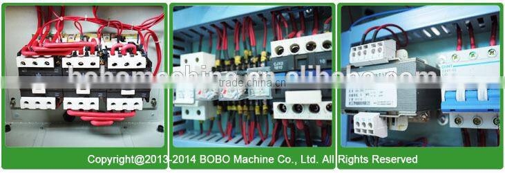 vertical baler with conveyor