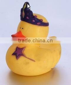 PVC crowned queen duck eco-friendly floating bath baby duck