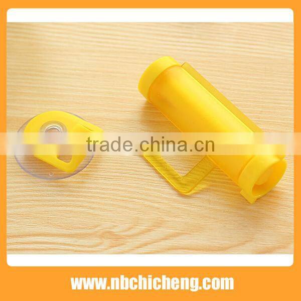 Plastic Toothpaste Squeezer with Suction Cup