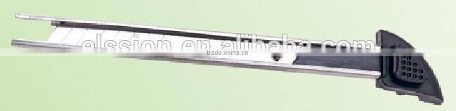 9mm blade office utility knife with rubber grip