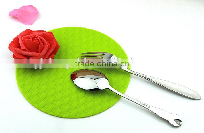 Hot sale FDA and LFGB food grade colorful Round shape non-sick silicone table mat & silicone placemat