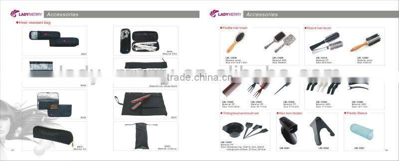 Hair curler bag with heat resistant