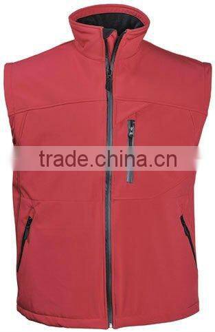 STYLISH WATERPROOF SOFTSHELL VEST