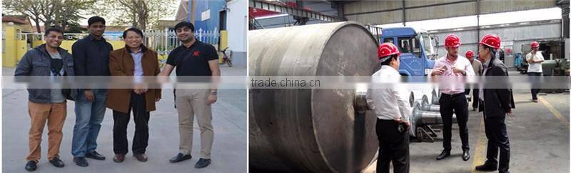 Grooved press roll for fourdrinier paper making machine of paper mill