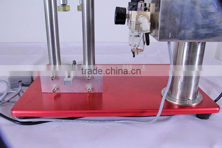 Round and square 100 ml perfume bottles capping machine