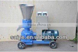 Sawdust moving roller pellet machine