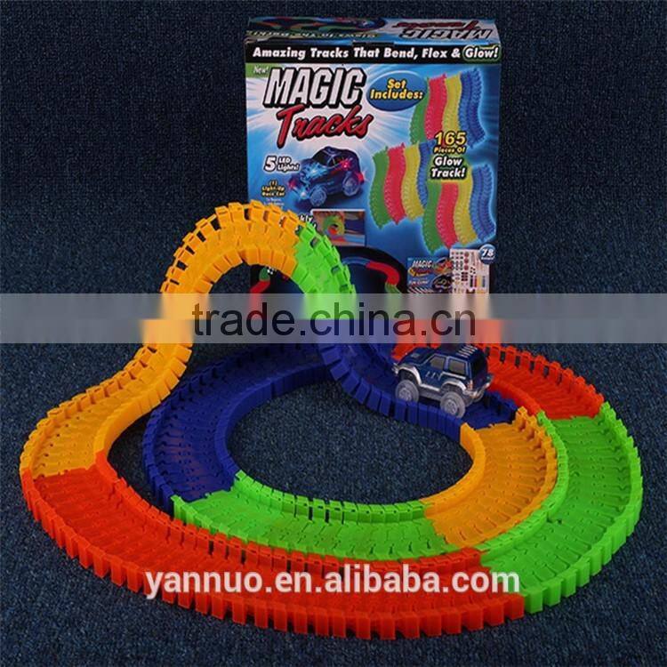 YanNuo Magic Track Electric Children Toy LED Car DIY Assembled Rail Car Divisoria